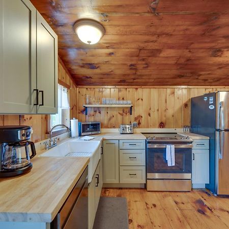 Rustic Cabin Retreat On Rangeley Lake! المظهر الخارجي الصورة