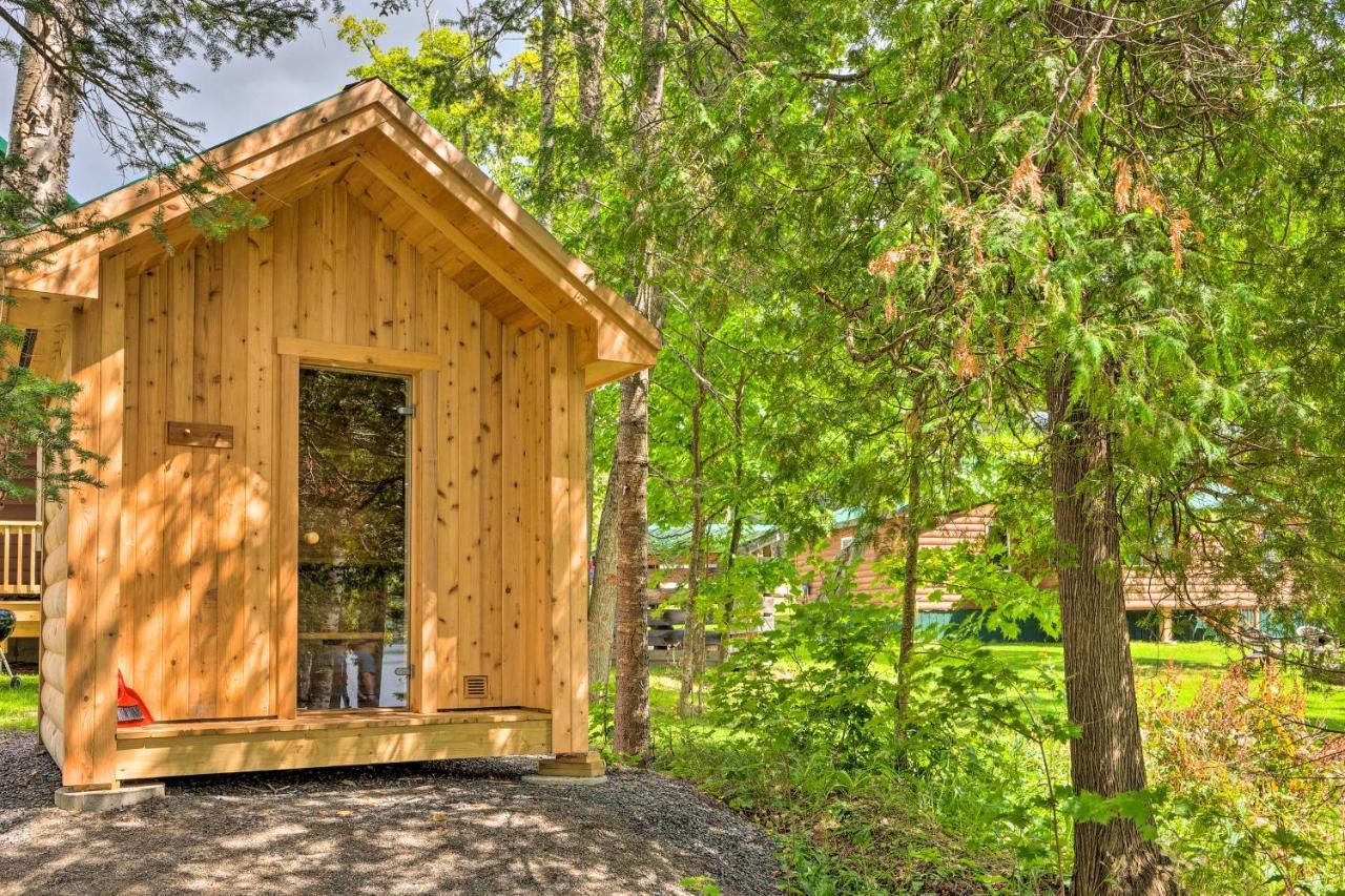 Rustic Cabin Retreat On Rangeley Lake! المظهر الخارجي الصورة